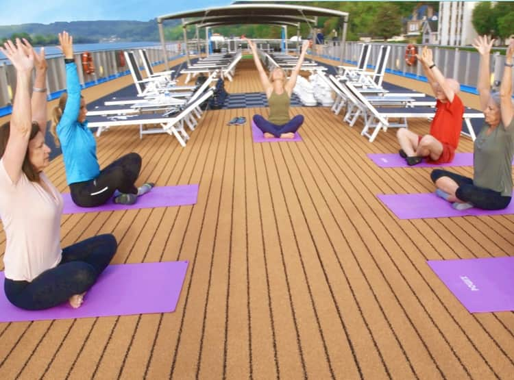 AmaWaterways yoga ile ilgili görsel sonucu