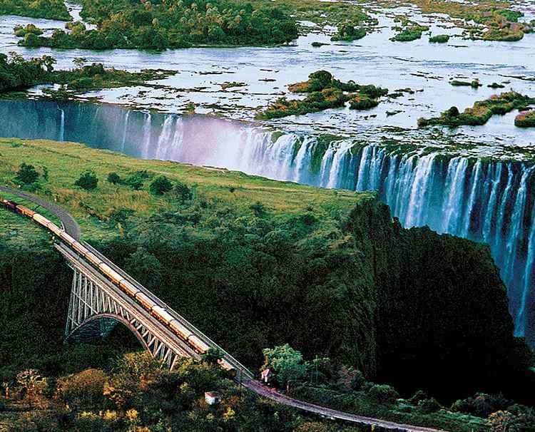 zambezi queen river cruise