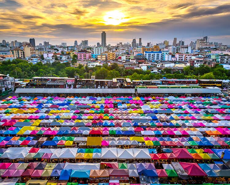 nighttrain-market